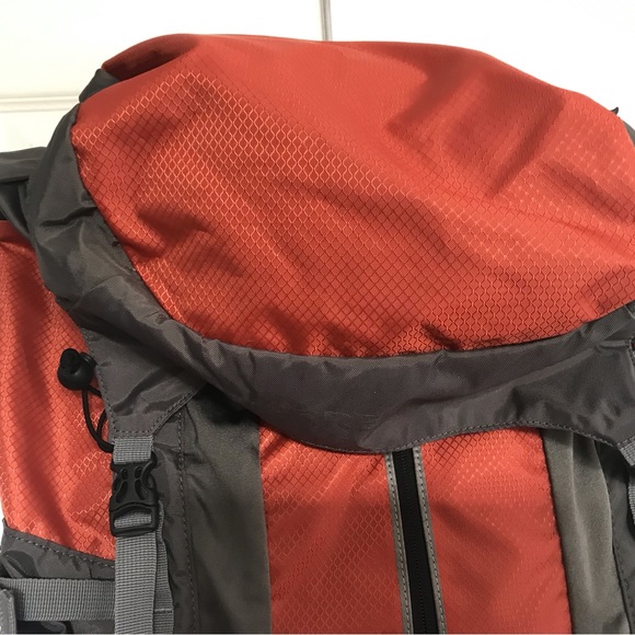 Merrell Tamarack Hiking Backpack - Picture 3 of 12